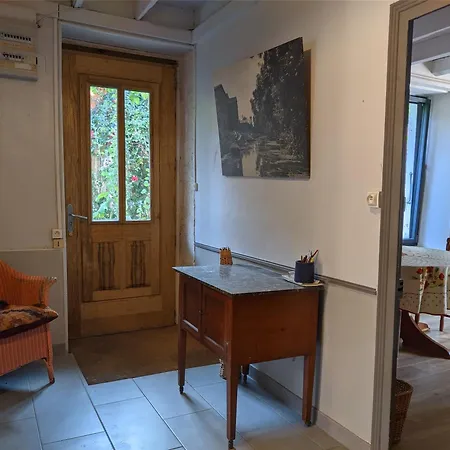 Holiday home Les Volets Bleus